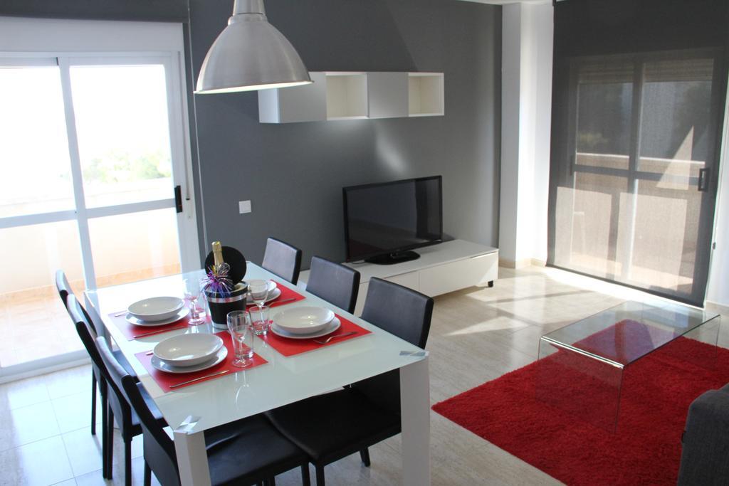 For A Stay Aqua Salou Bilik gambar