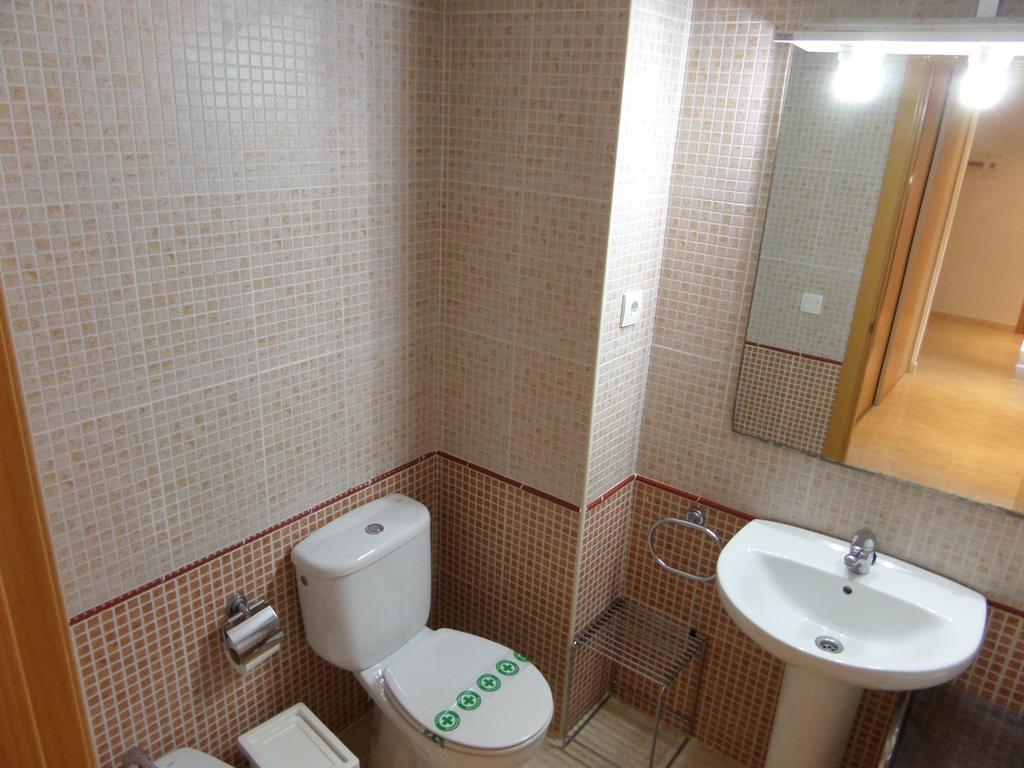 For A Stay Aqua Salou Bilik gambar