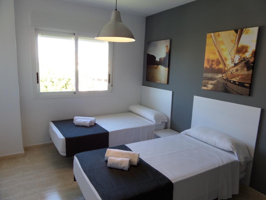 For A Stay Aqua Salou Bilik gambar
