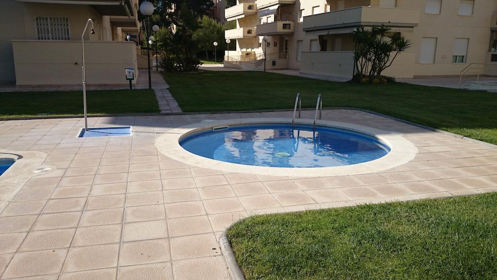 For A Stay Aqua Salou Bilik gambar