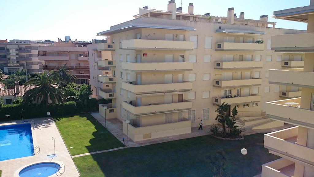 For A Stay Aqua Salou Bilik gambar